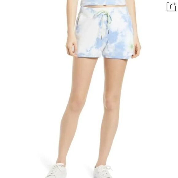 Daydreamer Sunny People Tie Dye Sweat Shorts In Periwinkle Cloud - Picture 1 of 10